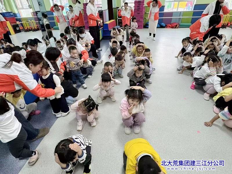 6389810037023980578650817_water.jpg 6389810037023980578650817_water.jpg