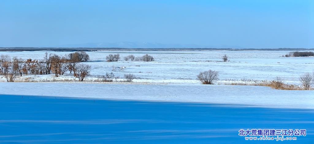 腊月寒山远 风吹江雪寒.jpg