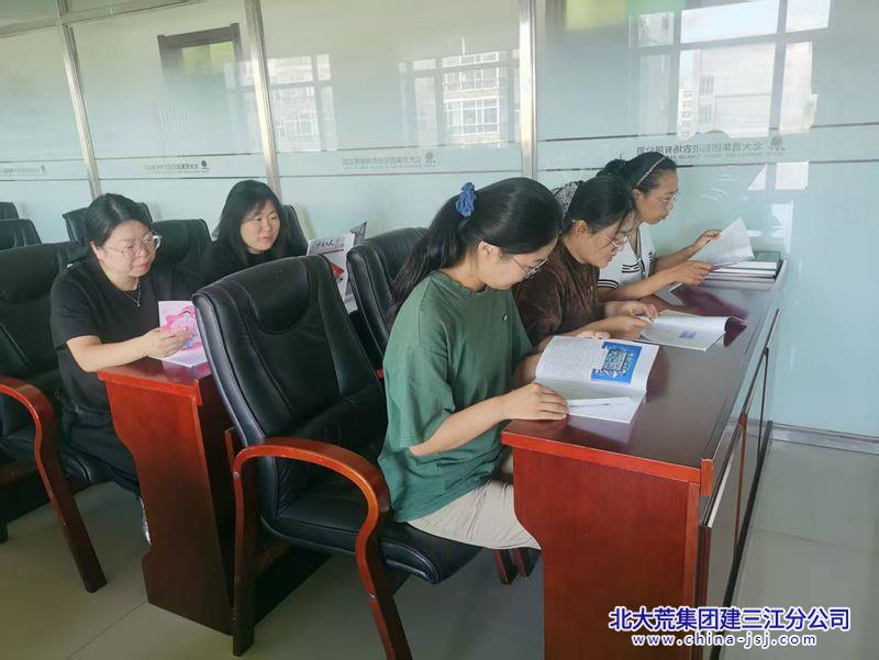 6e40eccf8f69016403e20685a3dbb21e_副本.jpg