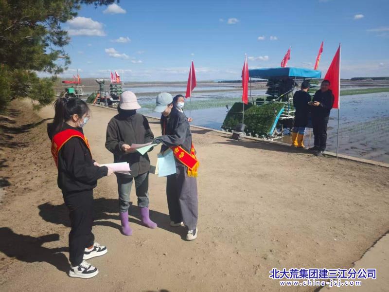 8237aaae3915cea8b7dc8f5228b2e1a7_副本.jpg
