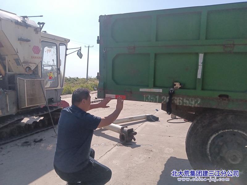 接斗车贴反光标识11.jpg