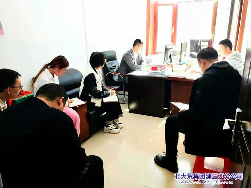洪河农场产业营销部深学北大荒精神 赋能产业高质量发展.jpg
