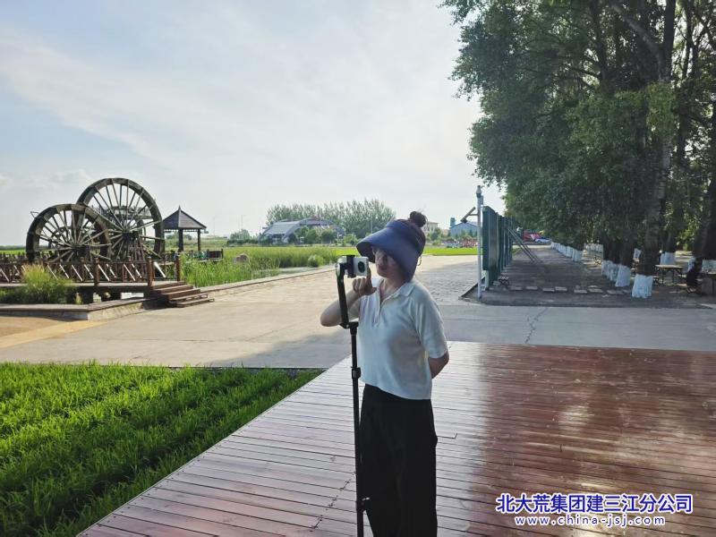 户外直播.jpg
