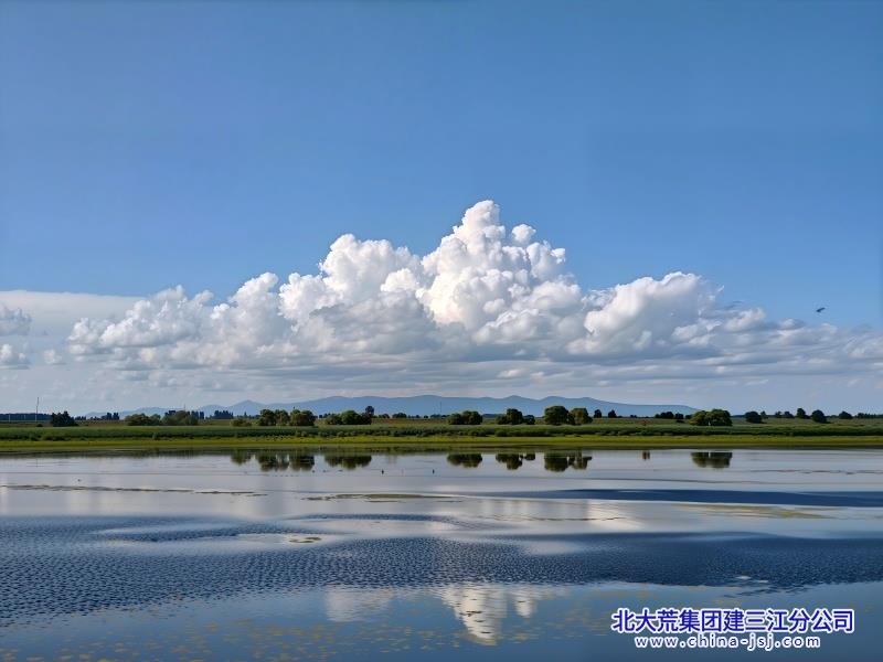 云漫青川水自闲.jpg
